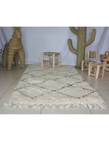 LONG & GRAND Tapis Marocain Blanc Beni Ouarain - Motif Losange Noir - Artisanal Berbère - 100% Laine de mouton est présent 